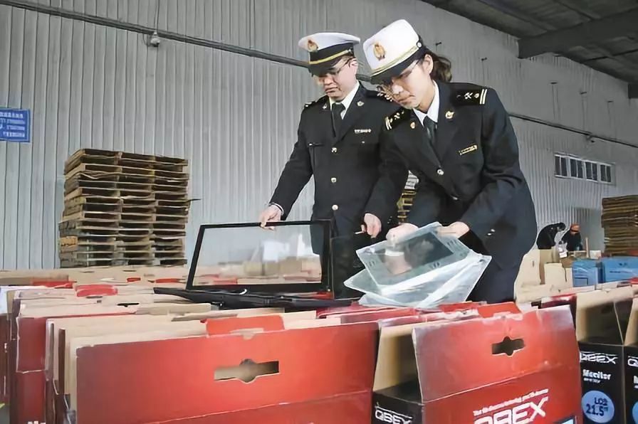 哪些進(jìn)出口貨物會(huì)被海關(guān)布控查驗(yàn)