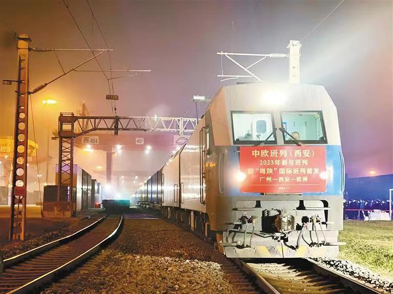 中歐班列|央視再聚焦！中歐班列加速跑～企業(yè)開年訂單忙！