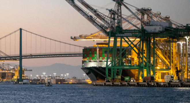 碼頭工人集體罷工!導(dǎo)致美國(guó)西海岸碼頭陷入癱瘓