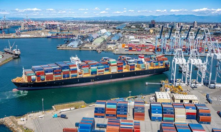 集裝箱運(yùn)價(jià)