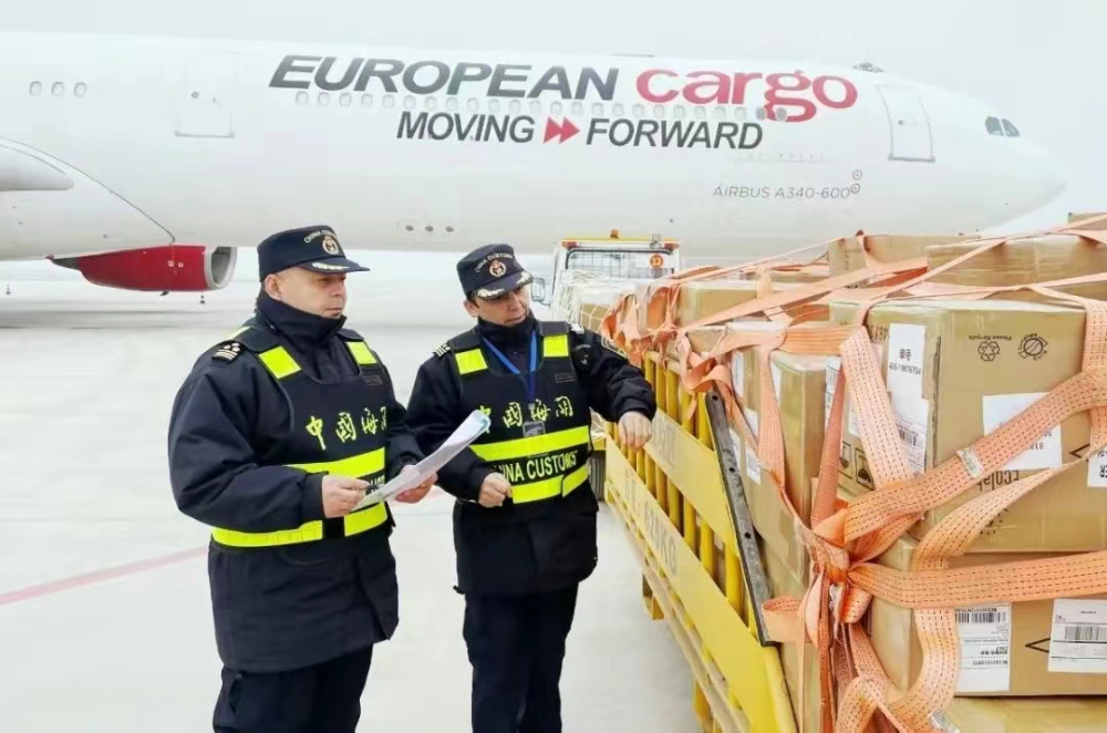 空運(yùn)貨物報(bào)關(guān)流程詳解-了解報(bào)關(guān)流程步驟及注意事項(xiàng)