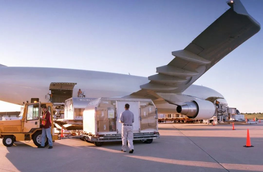 美國(guó)空派專線時(shí)效及貨代選擇攻略