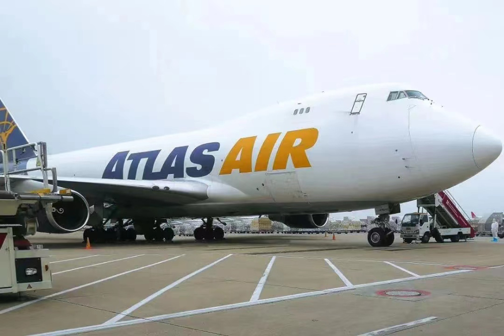 美國空派運費報價全面解析：如何選擇最優(yōu)配送方案？